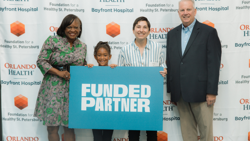 Canguros leader Linda Rozo and her daughter with Dr. Kanika TOmalin and John Moore